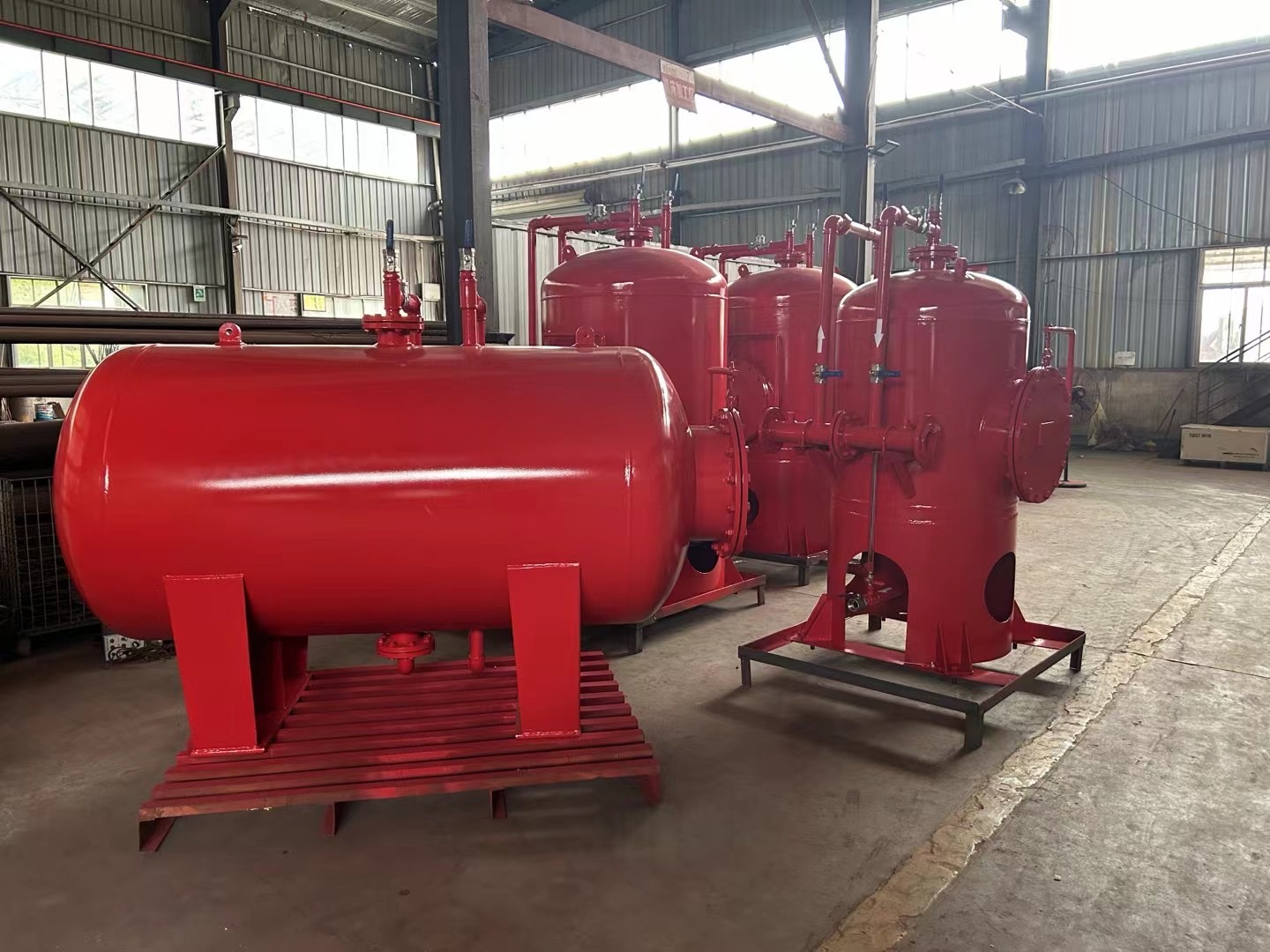 Horizontal foam tank Horizontal foam tank